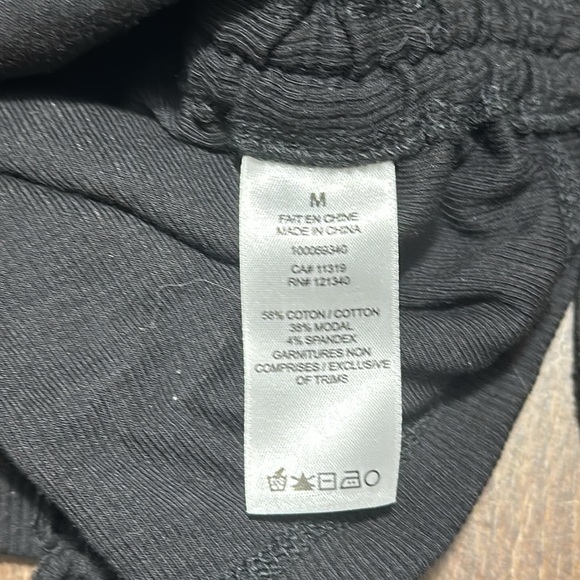 Dynamite Crop Top - Picture 2 of 2